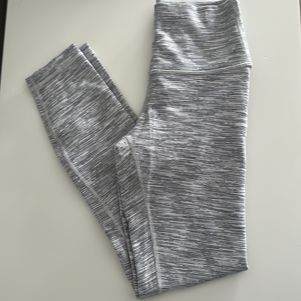 Lululemon Cropped Leggings 21”